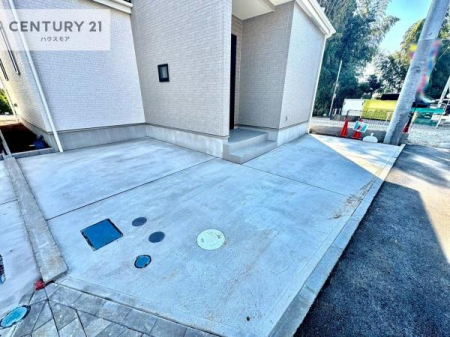 ԏ@ԃXy[X2䕪܂IZJhJ[͂AoCN⎩]ԂȂǂuꏊɍ܂B