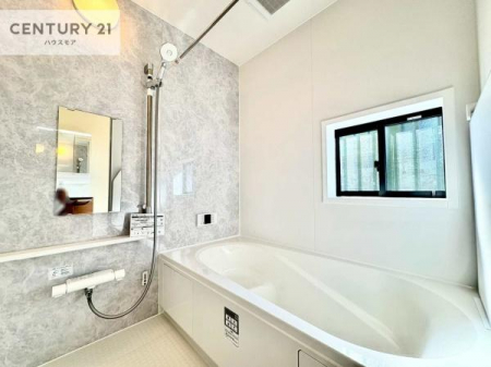 @Ƃ̂oX[IKȃoX^C܂I
1̔ƖĂfGȃN[[VԂɂȂ肻łˁB