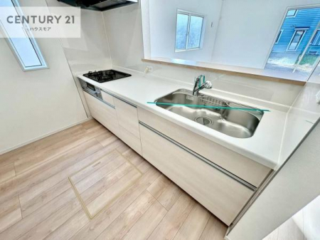 Lb`@lC̑ΖʎVXeLb`̗pĂ܂IƑ̃R~jP[VRƑ݌vłB
qlɂڂ͂̂ŊłˁBLXgĉKɍƂi݂܂I