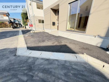 ԏ@ԃXy[X2䕪܂IZJhJ[͂AoCN⎩]ԂȂǂuꏊɍ܂B