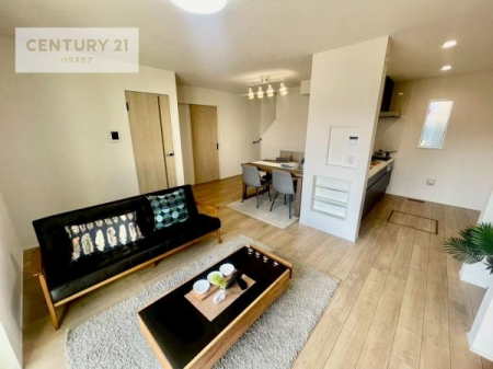 rO@SnǂrO͉ƑRƏW܂܂BƑcR̎ԂłBƑƁAw[Ԃ߂łˁB邭JIȋԂłB