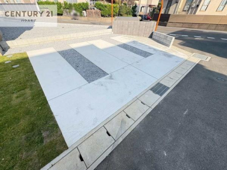 ԏ@ԃXy[X2䕪܂IZJhJ[͂AoCN⎩]ԂȂǂuꏊɍ܂B