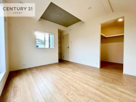 rOȊŐ@[Xy[XĂ܂IXbLڂ鎖ł܂ˁB
ƋI΂ȂVvȃfUCׁ̈AƋI΂Cɓ̋ԍ肪łłˁB