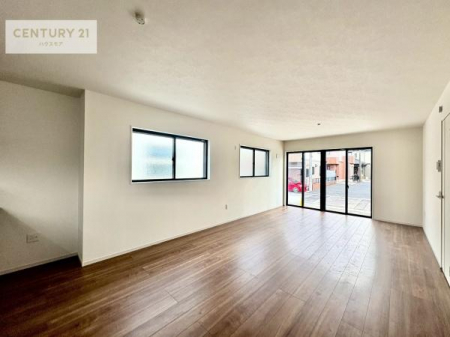 rO@傫ȑ炽Ղ̗z閾邢_CjOLb`BĴ郊rOŉƑĉ났̎Ԃ߂܂B