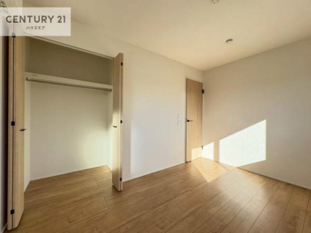 m@[肠̂ŉƋ̔zu₷ACtX^Cɍ킹肪\łB