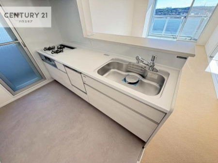 Lb`@lC̑ΖʎVXeLb`̗pĂ܂IƑ̃R~jP[VRƑ݌vłB
qlɂڂ͂̂ŊłˁBLXgĉKɍƂi݂܂B