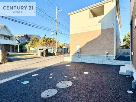 ԏ@ԃXy[X2䕪܂IZJhJ[͂AoCN⎩]ԂȂǂuꏊɍ܂B