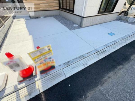 ԏ@ԃXy[X2䕪܂IZJhJ[͂AoCN⎩]ԂȂǂuꏊɍ܂B