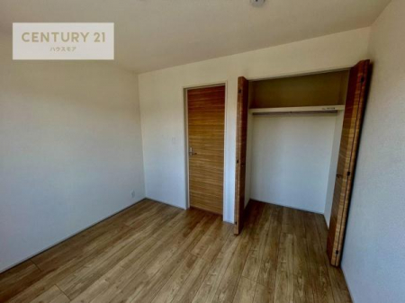 m@[Xy[XĂ܂IXbLڂ鎖ł܂ˁB
ƋI΂ȂVvȃfUCׁ̈AƋI΂Cɓ̋ԍ肪łłˁB