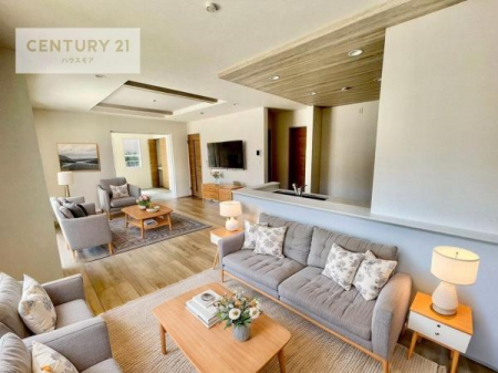 rO@ƋCGp[XłBSnǂrO͉ƑRƏW܂܂BƑcR̎ԂłBƑƁAw[Ԃ߂łˁB邭JIȋԂłB