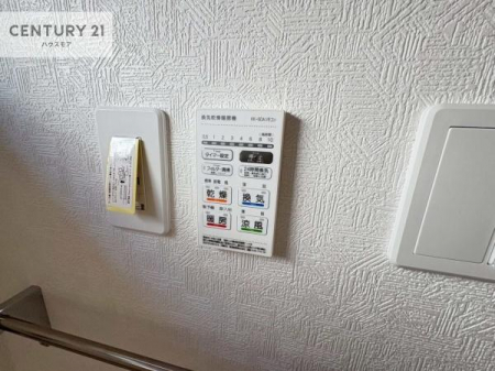 ̑@g[tĂ閣͓IȎdlłI~̓q[gVbN̗\hɂg܂B
J̓ł󕨂̂ŁA󕨂ߍ݂ɂI