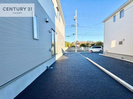 ԏ@ԃXy[X2䕪܂IZJhJ[͂AoCN⎩]ԂȂǂuꏊɍ܂B