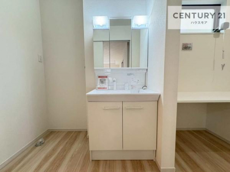 ʑEʏ@gȂ𐮂ʏ́A厖łI̐̂镵͋CoIC悭g܂B[Xy[XłˁI
