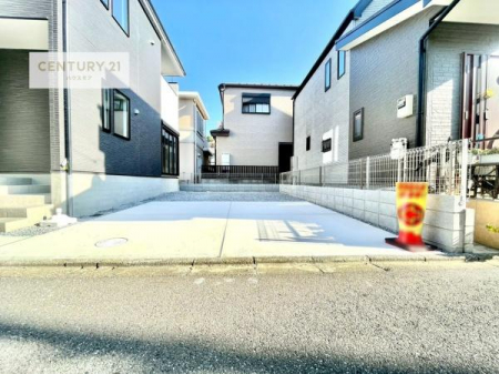 ԏ@ԃXy[X2䕪܂IZJhJ[͂AoCN⎩]ԂȂǂuꏊɍ܂B