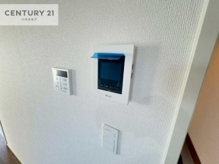 ̑@TVj^[tC^[złql̂ԒȂǂSłˁB
{^ЂƂłC̏ƂƂ̂II[goXB