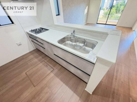 Lb`@lC̑ΖʎVXeLb`̗pĂ܂IƑ̃R~jP[VRƑ݌vłB
qlɂڂ͂̂ŊłˁBLXgĉKɍƂi݂܂B