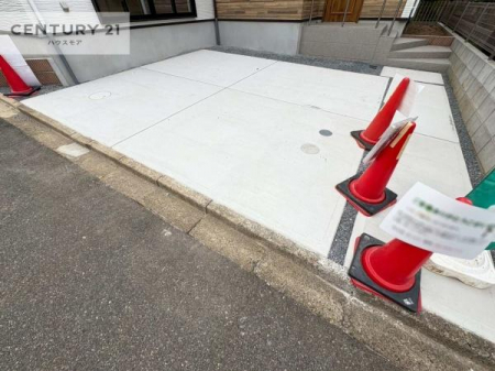 ԏ@ԃXy[X2䕪܂IZJhJ[͂AoCN⎩]ԂȂǂuꏊɍ܂B