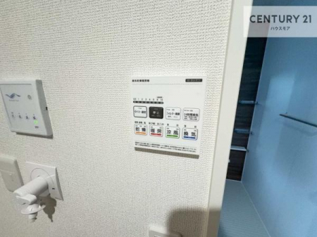 ̑@g[tĂ閣͓IȎdlłI~̓q[gVbN̗\hɂg܂B
J̓ł󕨂̂ŁA󕨂ߍ݂ɂI