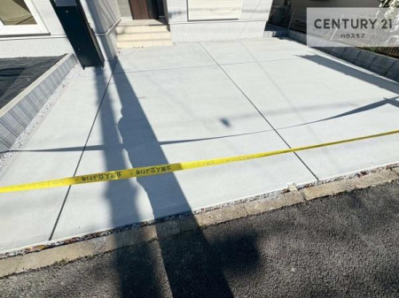 ԏ@ԃXy[X2䕪܂IZJhJ[͂AoCN⎩]ԂȂǂuꏊɍ܂B