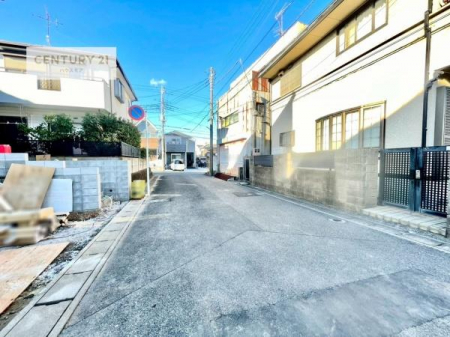 ԏ@ԃXy[X2䕪܂IZJhJ[͂AoCN⎩]ԂȂǂuꏊɍ܂B