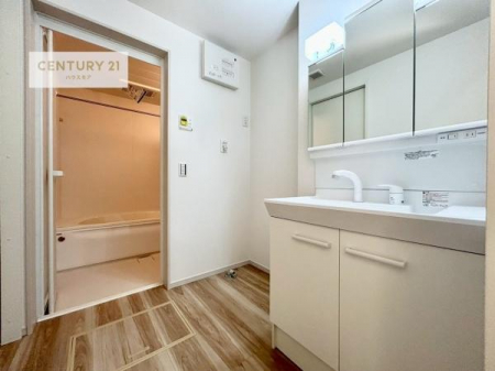 ʑEʏ@Oʋdl̐ʏ́AgȂ݂₷I͎[ɂȂĂ܂BhC[₨ϓЕt̂ŐʑXbLƌ邱Ƃo܂I