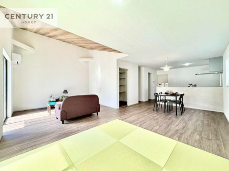 rO@؂ȉƑW܂邩炱LDKɂ͂肽B
qCɏ΂Ȃ瑖ĂpuLƂɂėǂvƎvuԂłB