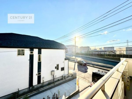 Z˂̒]ʐ^@ꂽɂ͐nJIȎԂy߂܂BC̗ǂʂ蔲X݂łI
