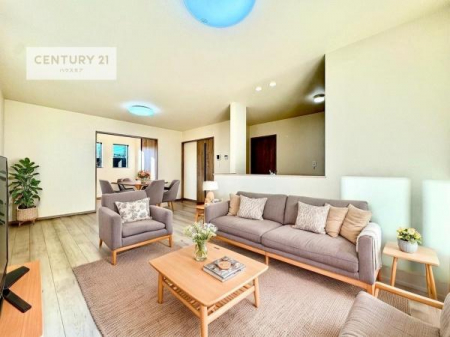 rO@ƋCGp[XłBSnǂrO͉ƑRƏW܂܂BƑcR̎ԂłBƑƁAw[Ԃ߂łˁB