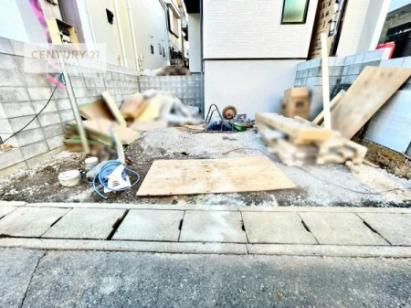 ԏ@ԃXy[X2䕪܂IZJhJ[͂AoCN⎩]ԂȂǂuꏊɍ܂B