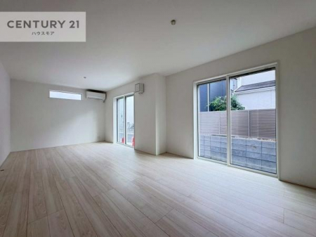 rO@傫ȑ炽Ղ̗z閾邢rOBĴ郊rOŉƑĉ났̎Ԃ߂܂B