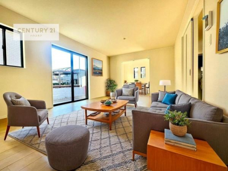 rO@ƋCGp[XłBSnǂrO͉ƑRƏW܂܂BƑcR̎ԂłBƑƁAw[Ԃ߂łˁB