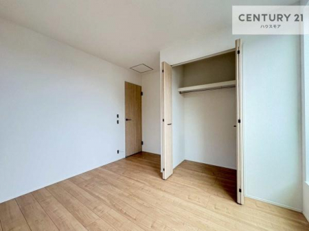 m@[Xy[XĂ܂IXbLڂ鎖ł܂ˁB
ƋI΂ȂVvȃfUCׁ̈AƋI΂Cɓ̋ԍ肪łłˁB