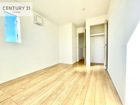 m@[Xy[XĂ܂IXbLڂ鎖ł܂ˁB
ƋI΂ȂVvȃfUCׁ̈AƋI΂Cɓ̋ԍ肪łłˁB