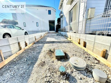 ԏ@ԃXy[X2䕪܂IZJhJ[͂AoCN⎩]ԂȂǂuꏊɍ܂B