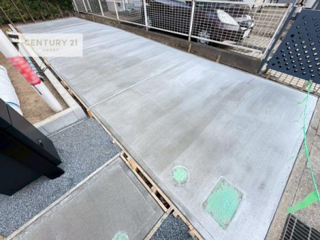 ԏ@ԃXy[X2䕪܂IZJhJ[͂AoCN⎩]ԂȂǂuꏊɍ܂B
