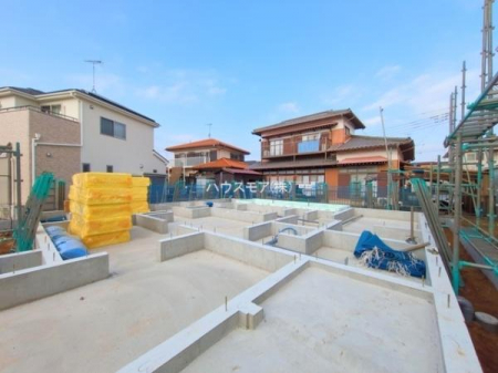 ԏ@ԃXy[X2䕪܂IZJhJ[͂AoCN⎩]ԂȂǂuꏊɍ܂B