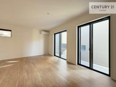 rO@傫ȑ炽Ղ̗z閾邢rOBĴ郊rOŉƑĉ났̎Ԃ߂܂B