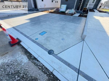 ԏ@ԃXy[X2䕪܂IZJhJ[͂AoCN⎩]ԂȂǂuꏊɍ܂B