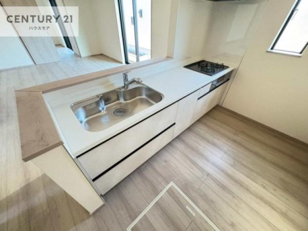 Lb`@lC̑ΖʎVXeLb`̗pĂ܂IƑ̃R~jP[VRƑ݌vłB
qlɂڂ͂̂ŊłˁBLXgĉKɍƂi݂܂B