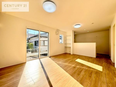 rO@yn̔JÒz
SnǂrO͉ƑRƏW܂܂BƑcR̎ԂłBƑƁAw[Ԃ߂łˁB