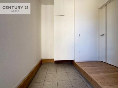 ց@V[Y{bNXtȂ̂ŁAւЕt|₷łI
XbLւŌ˂JuԁÂSnԂo}Ă܂B
