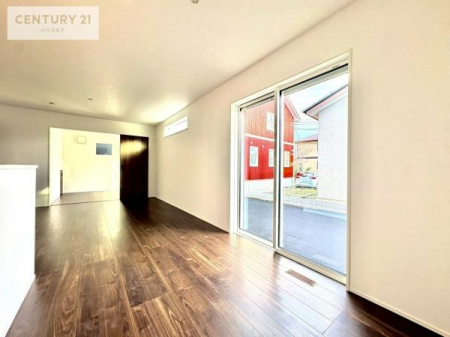 rO@yn̔JÒz
傫ȑ炽Ղ̗z閾邢rOBĴ郊rOŉƑĉ났̎Ԃ߂܂B