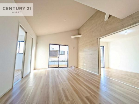 rO@傫ȑ炽Ղ̗z閾邢rOBĴ郊rOŉƑĉ났̎Ԃ߂܂B