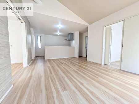 rO@SnǂrO͉ƑRƏW܂܂BƑcR̎ԂłBƑƁAw[Ԃ߂łˁB