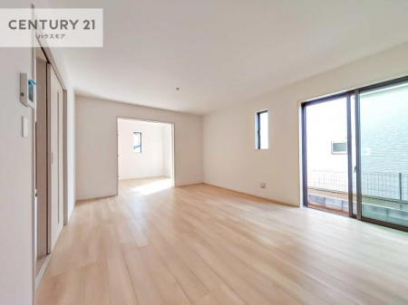 rO@傫ȑ炽Ղ̗z閾邢rOBĴ郊rOœX̔܂B