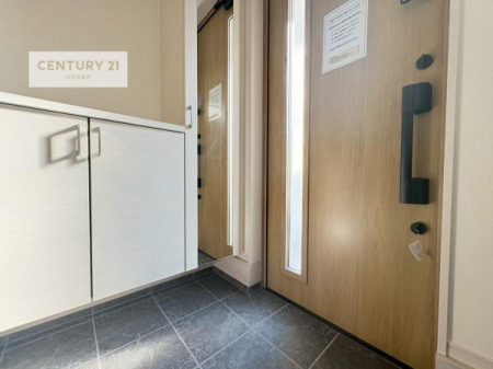 ց@V[Y{bNXtȂ̂ŁAւЕt|₷łI
XbLւŌ˂JuԁÂSnԂo}Ă܂B
