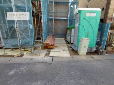 ԏ@ԃXy[X2䕪܂IZJhJ[͂AoCN⎩]ԂȂǂuꏊɍ܂B