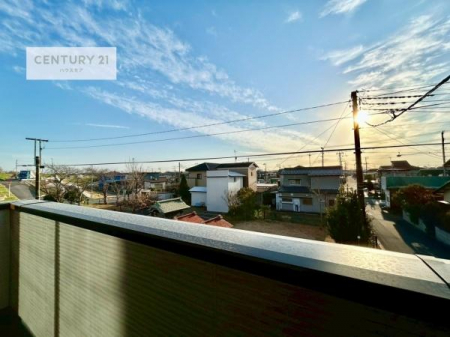 Z˂̒]ʐ^@ꂽɂ͐nJIȎԂy߂܂BC̗ǂʂ蔲X݂łI