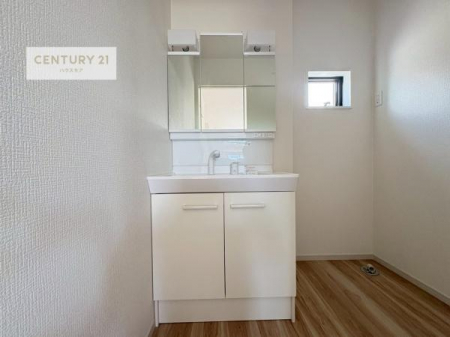 ʑEʏ@Oʋdl̐ʏ́AgȂ݂₷I͎[ɂȂĂ܂BhC[₨ϓЕt̂ŐʑXbLƌ邱Ƃo܂IynwJÒz