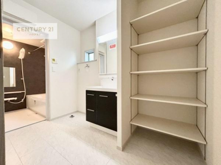 ʑEʏ@gȂ𐮂ʏ́A厖łI̐̂镵͋CoIC悭g܂B[Xy[XłˁI
